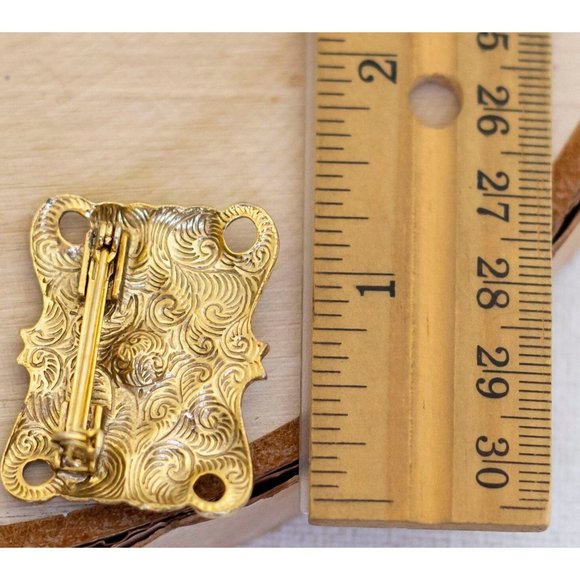 Golden Medieval Vintage Brooch - BC1 - Picture 3 of 3
